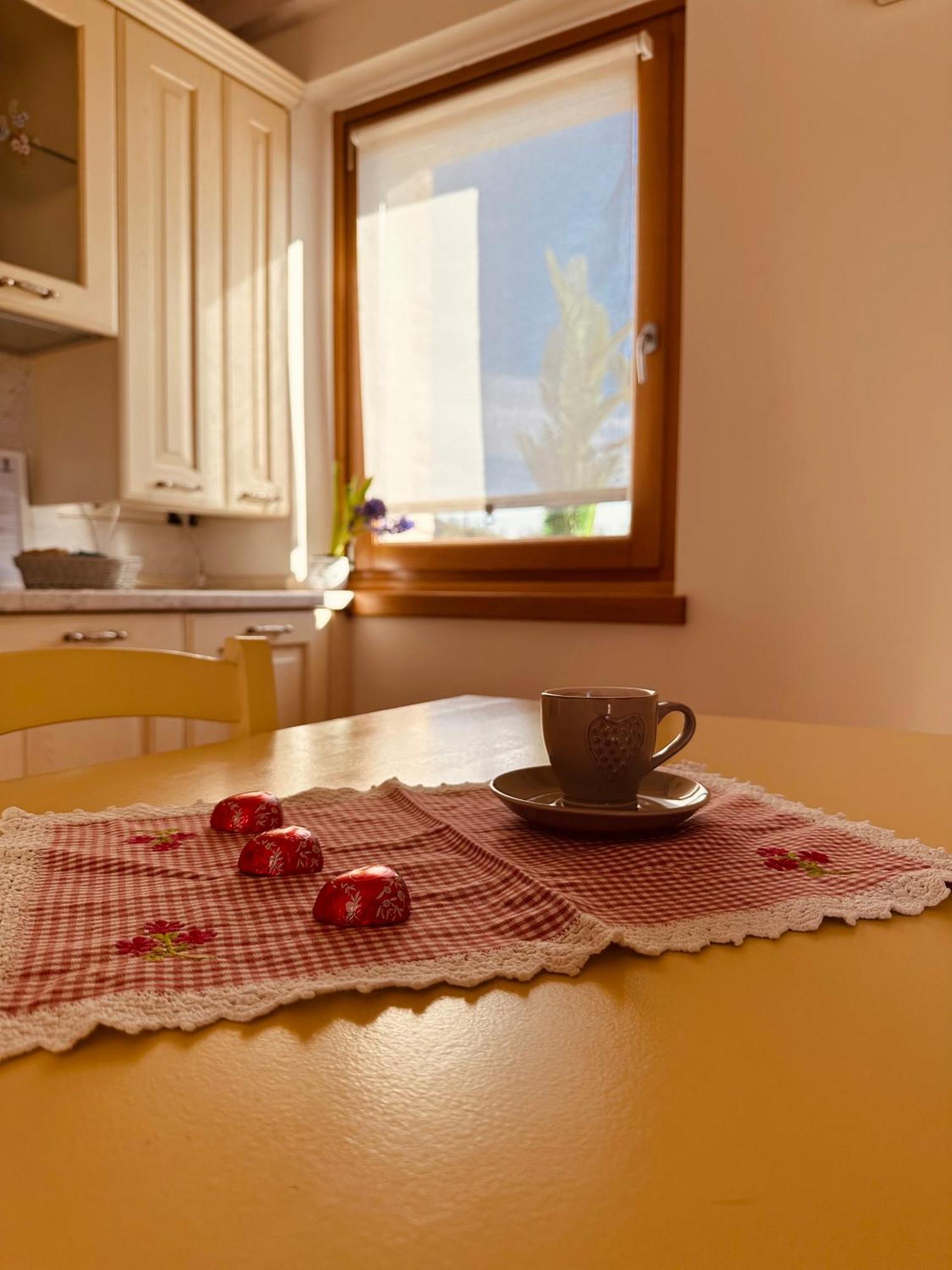 Holiday Home Sovenigo Puegnago del Garda Exterior photo